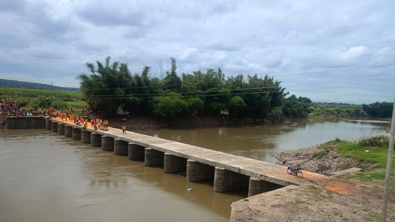 Bridge Cum Barrage Construction 5