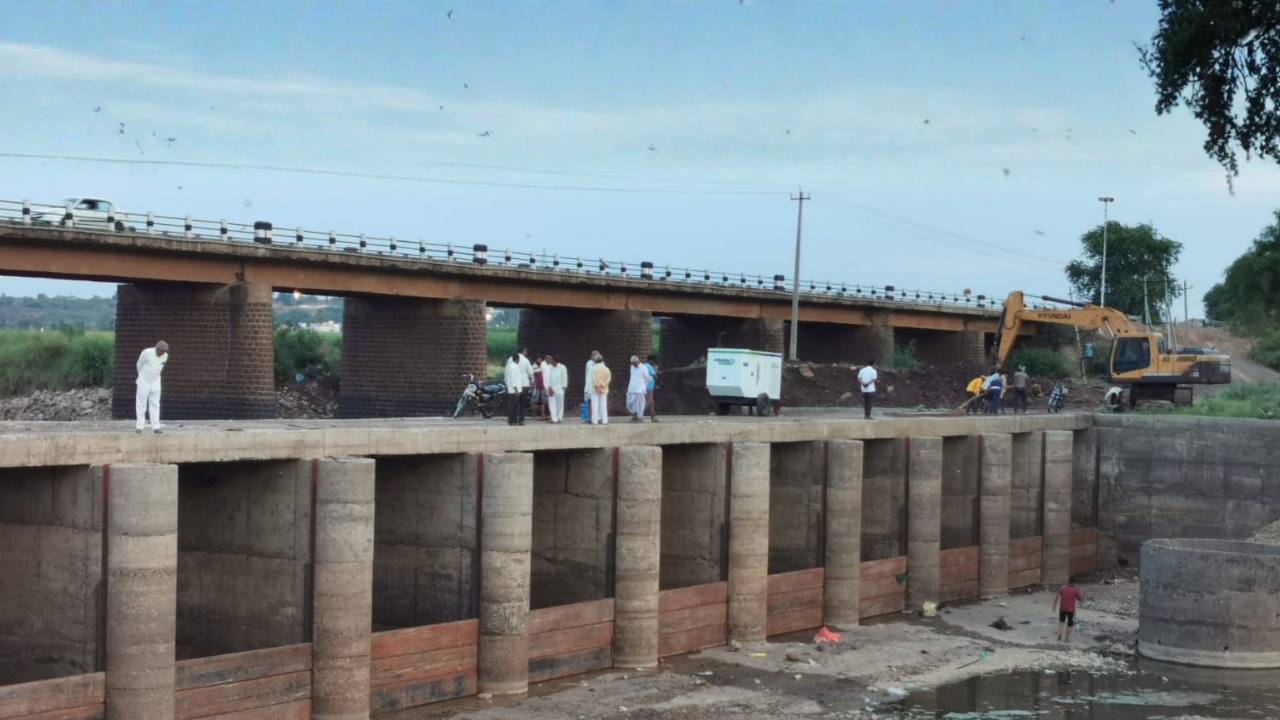 Bridge Cum Barrage Construction 6